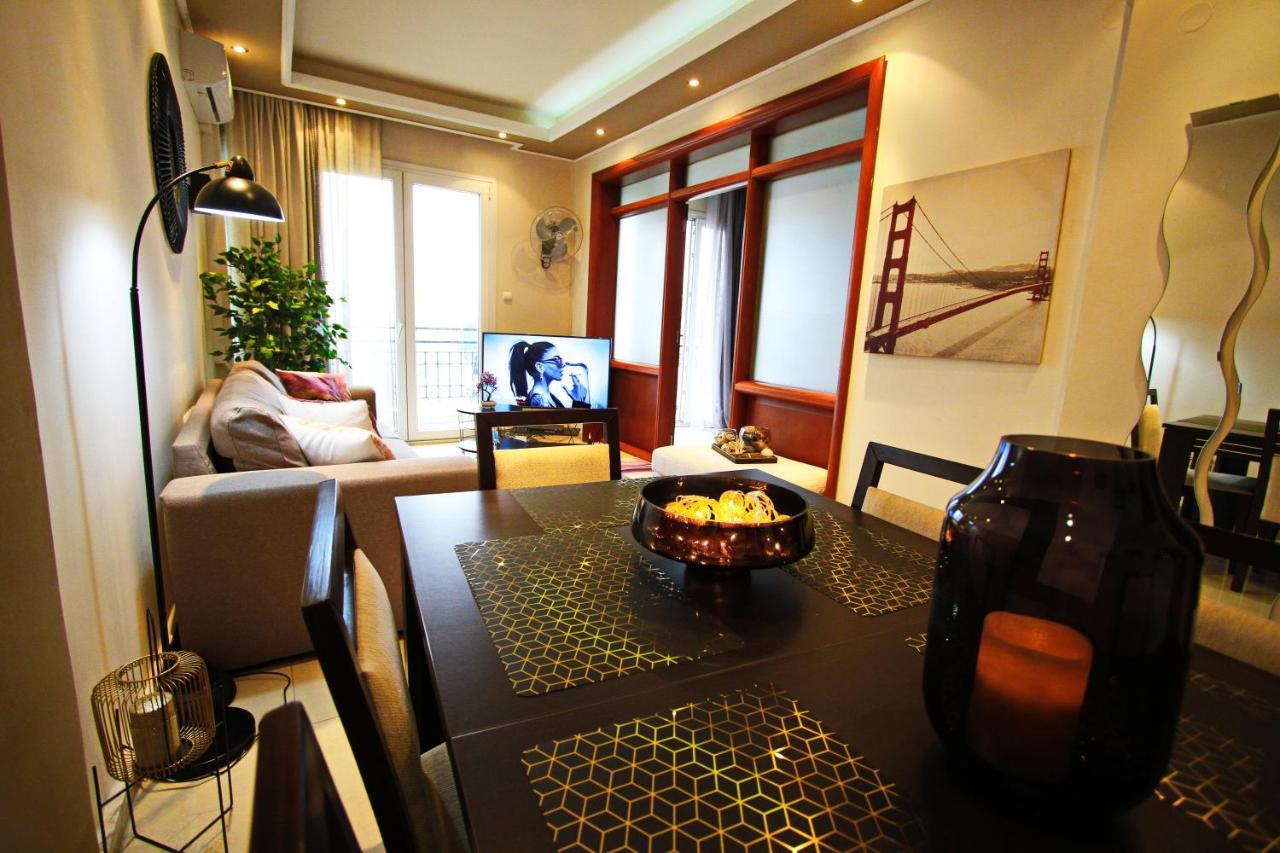 Kavala Squareview Apartment ภายนอก รูปภาพ