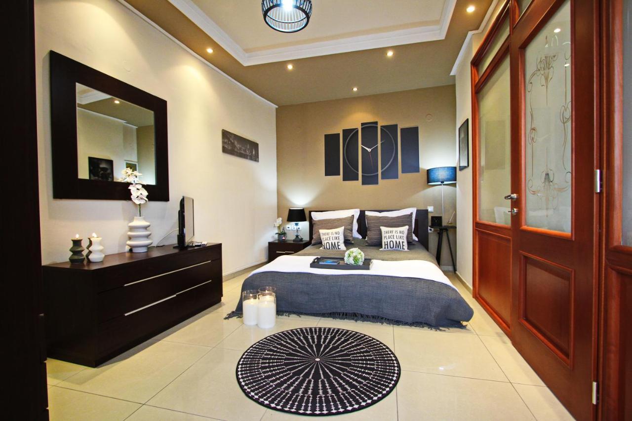 Kavala Squareview Apartment ภายนอก รูปภาพ