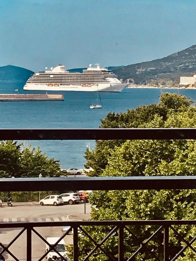 Kavala Squareview Apartment ภายนอก รูปภาพ