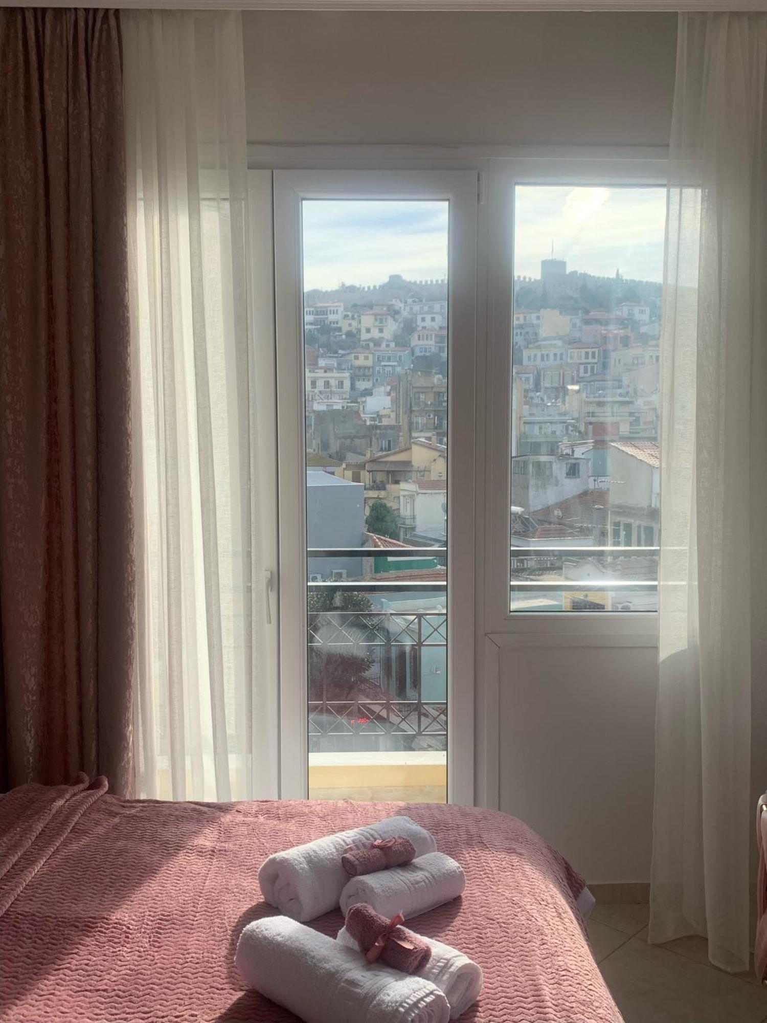 Kavala Squareview Apartment ภายนอก รูปภาพ
