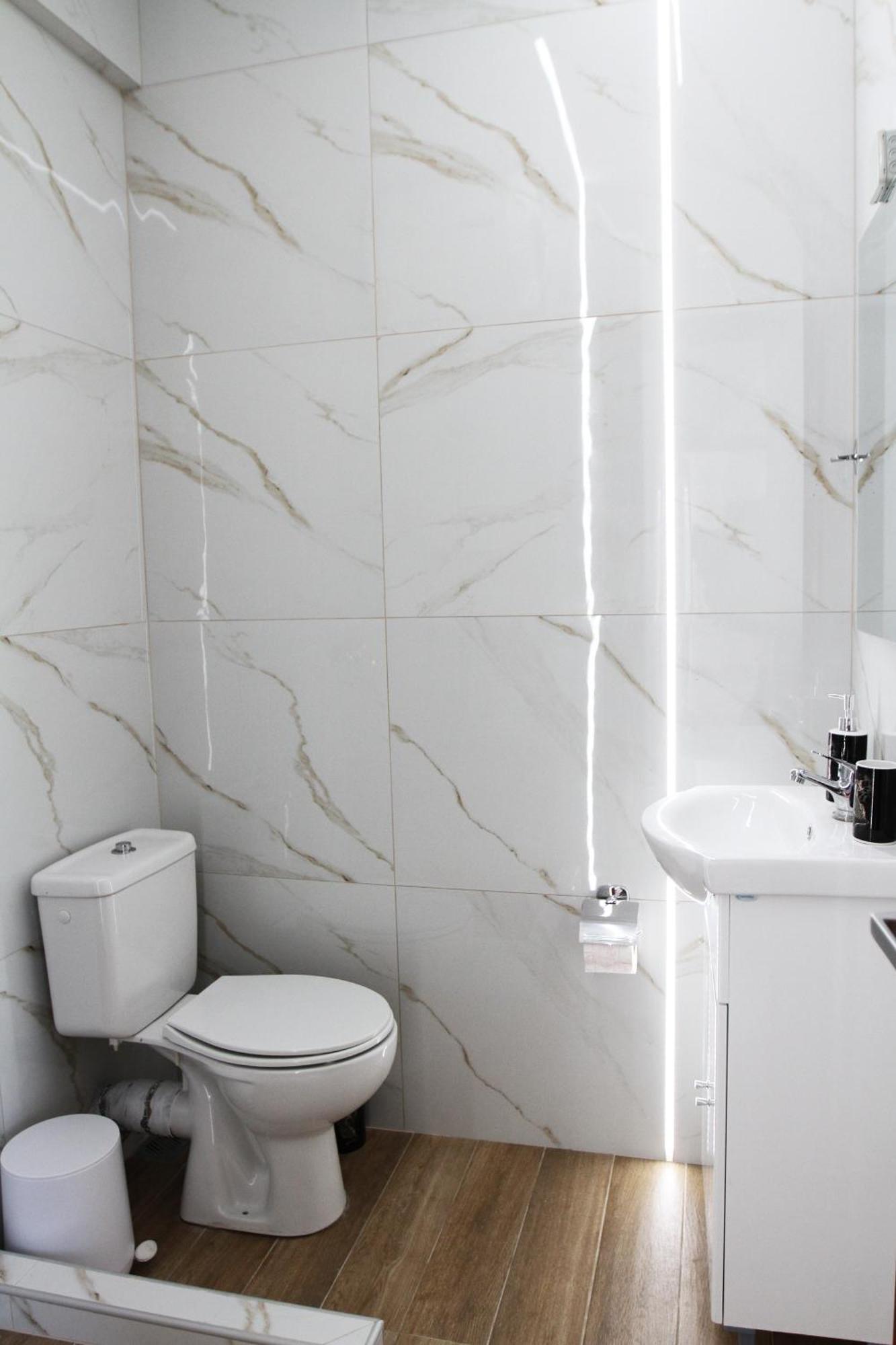Kavala Squareview Apartment ภายนอก รูปภาพ