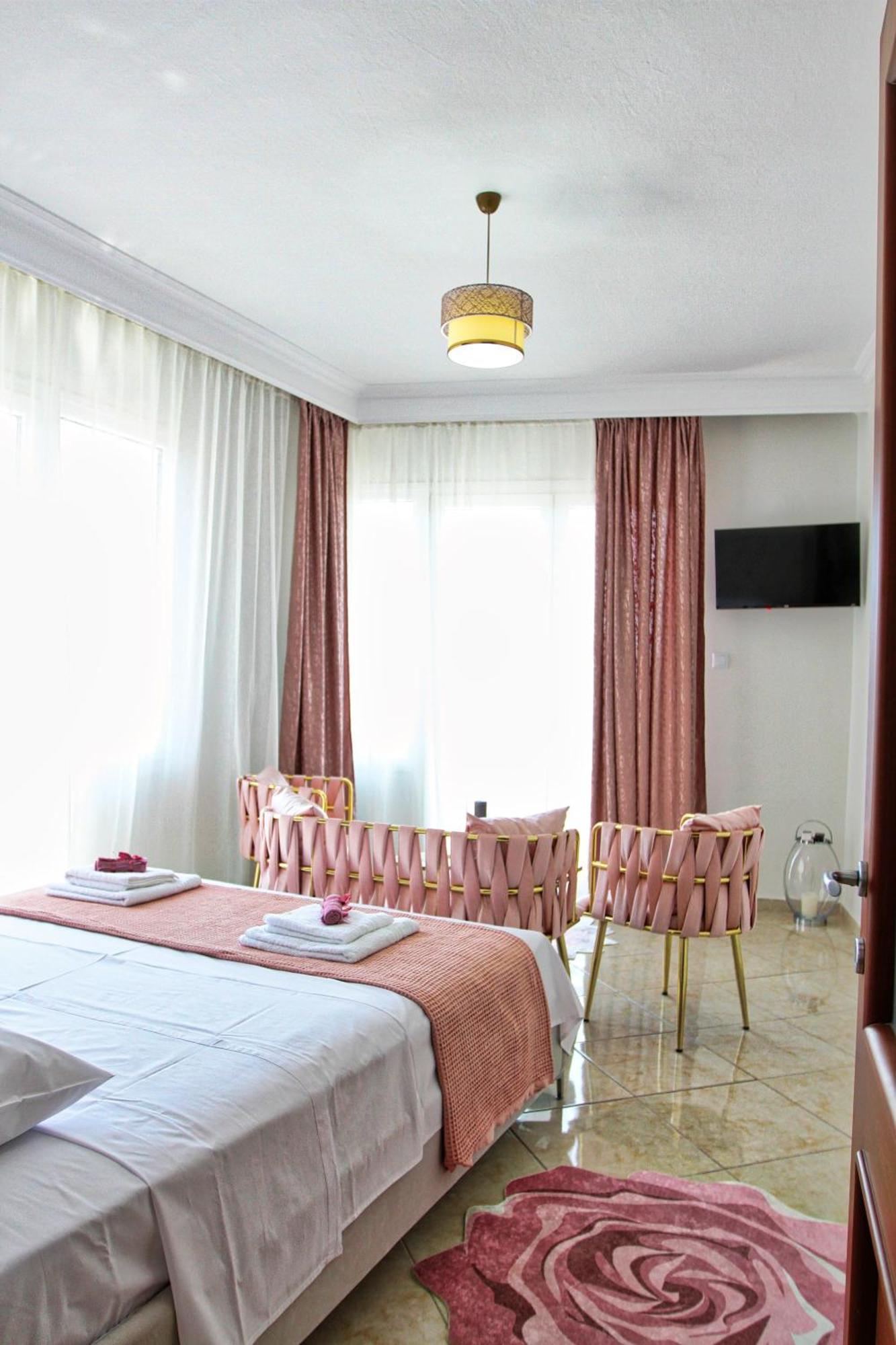 Kavala Squareview Apartment ภายนอก รูปภาพ